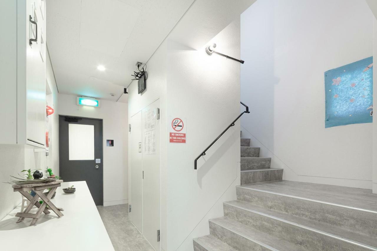 Honjin Hostel Osaka Buitenkant foto